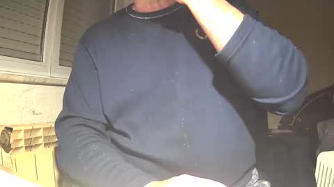 astelover online show from December 31, 2024, 9:28 pm