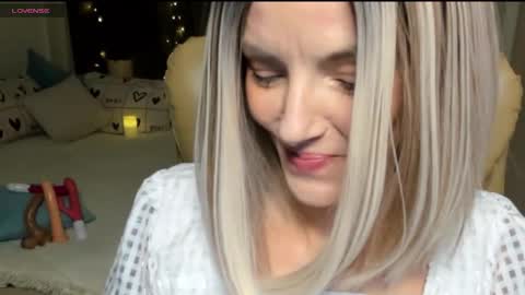 Snapshot of asteris_stella chatting on November 14, 2025, 7:56 pm Asteris online show from November 14, 2025, 7:56 pm