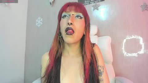 Snapshot of asterothxznikki chatting on April 29, 2026, 11:44 pm Asterothxznikki online show from April 29, 2026, 11:44 pm