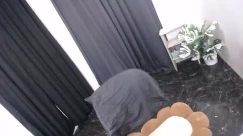 Anna online show from March 8, 2026, 2:04 am