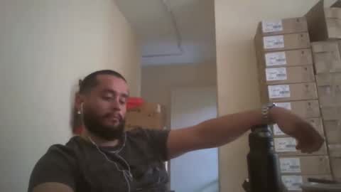 Snapshot of astro_boy_01 chatting on December 2, 2025, 9:32 pm astro_boy_01 online show from December 2, 2025, 9:32 pm