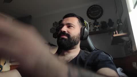 asttarotthh online show from February 17, 2025, 5:21 pm