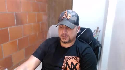 Snapshot of astton_nick chatting on January 12, 2025, 6:28 am Nick Astton online show from January 12, 2025, 6:28 am