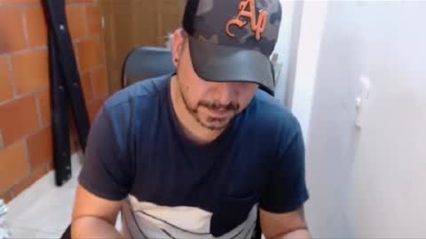 Snapshot of astton_nick chatting on February 9, 2025, 6:43 am Nick Astton online show from February 9, 2025, 6:43 am