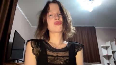 Asuna online show from March 25, 2026, 10:49 pm