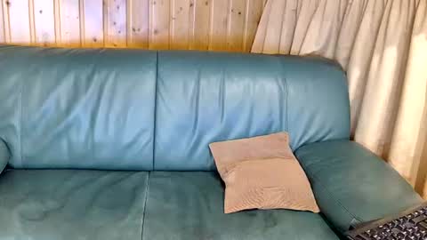 asusandy online show from March 9, 2025, 6:43 pm