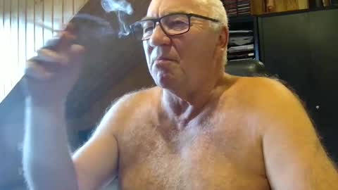 asusandy online show from September 18, 2025, 12:07 pm