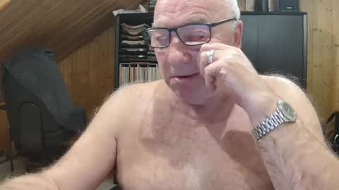 asusandy online show from February 13, 2026, 10:39 pm