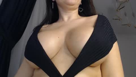 Assya   online show from January 6, 2025, 10:26 pm