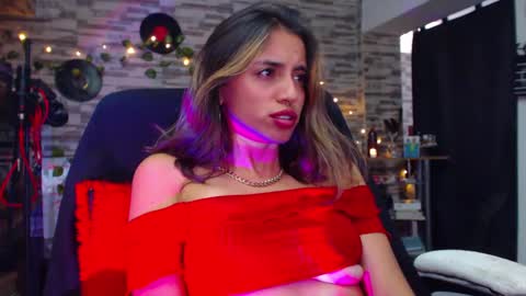 Atenea online show from January 13, 2025, 7:53 pm