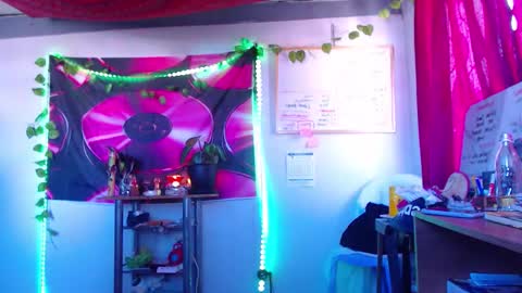 Atenea online show from December 1, 2025, 1:16 pm