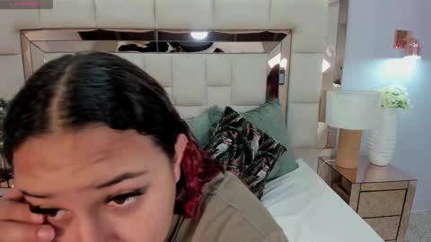 Atennea Diiossa online show from December 19, 2025, 11:39 am