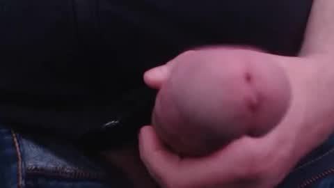 ateuout online show from October 15, 2025, 6:57 am