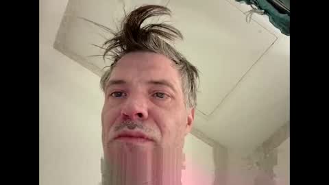 jonnyandrew online show from February 19, 2026, 8:32 am