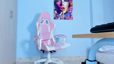 athenea__fox online show from November 8, 2025, 11:43 am