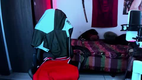 athenauwu online show from November 30, 2025, 5:44 am