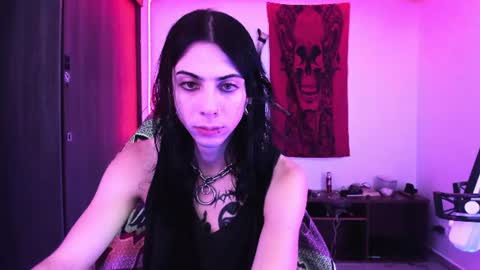 Snapshot of atheneoo_ chatting on August 3, 2026, 8:24 am athenauwu online show from August 3, 2026, 8:24 am