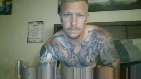 Snapshot of athletic_skater779 chatting on May 26, 2026, 4:41 am AthleticWhiteboy777 online show from May 26, 2026, 4:41 am