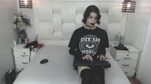 Snapshot of atley_dolly_ chatting on September 18, 2025, 10:45 pm ATLEY online show from September 18, 2025, 10:45 pm