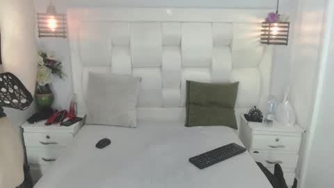 Snapshot of atley_dolly_ chatting on September 19, 2025, 9:59 pm ATLEY online show from September 19, 2025, 9:59 pm