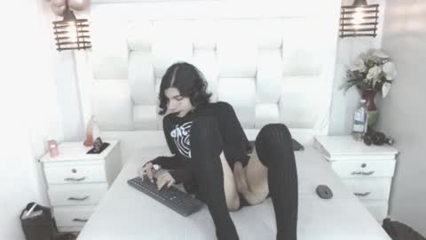 Snapshot of atley_dolly_ chatting on October 6, 2025, 9:56 pm ATLEY online show from October 6, 2025, 9:56 pm
