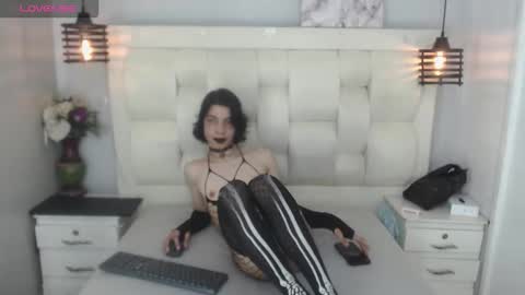 Snapshot of atley_dolly_ chatting on October 23, 2025, 9:35 pm ATLEY online show from October 23, 2025, 9:35 pm