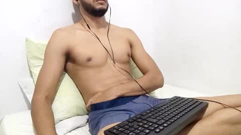 Torres online show from October 3, 2025, 3:03 am