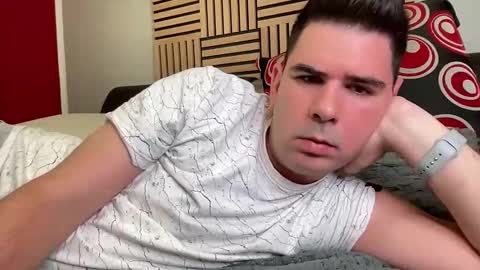 Snapshot of attila_csontos chatting on April 15, 2026, 5:14 am attila_csontos online show from April 15, 2026, 5:14 am