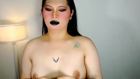 Snapshot of audreyholloway chatting on May 17, 2026, 9:38 am Audrey online show from May 17, 2026, 9:38 am