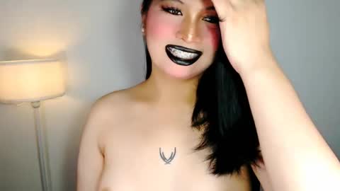 Snapshot of audreyholloway chatting on June 2, 2026, 9:33 am Audrey online show from June 2, 2026, 9:33 am