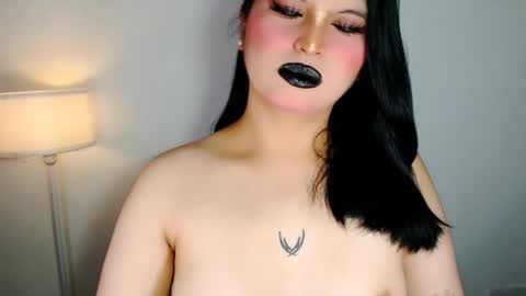 Snapshot of audreyholloway chatting on June 5, 2026, 8:31 am Audrey online show from June 5, 2026, 8:31 am
