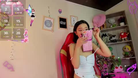 Snapshot of aura_rouss chatting on September 26, 2025, 4:22 pm aura_rouss online show from September 26, 2025, 4:22 pm