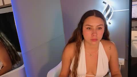 Snapshot of aura_verde chatting on February 21, 2026, 3:18 am aura verde online show from February 21, 2026, 3:18 am