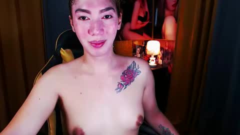 Snapshot of aurakharisma_xx chatting on April 7, 2026, 5:52 am Miss awra online show from April 7, 2026, 5:52 am