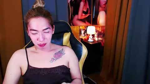 Snapshot of aurakharisma_xx chatting on April 12, 2026, 5:51 pm Miss awra online show from April 12, 2026, 5:51 pm