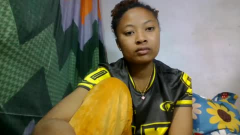 aurelie08 online show from June 12, 2026, 6:51 pm