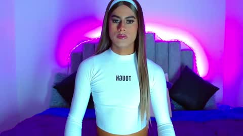 aurimel valentina online show from January 19, 2026, 12:31 pm