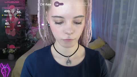 Snapshot of aurora__cute chatting on December 4, 2024, 1:25 am Auroraa Cute online show from December 4, 2024, 1:25 am