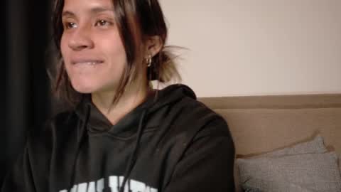 Snapshot of aurora_collins08 chatting on June 5, 2026, 4:13 pm aurora_collins08 online show from June 5, 2026, 4:13 pm