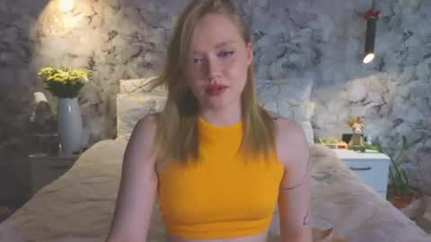 Snapshot of aurora_golden chatting on June 13, 2026, 12:03 pm Kate online show from June 13, 2026, 12:03 pm