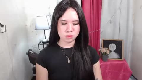 aurora xoxo online show from April 13, 2026, 5:18 pm