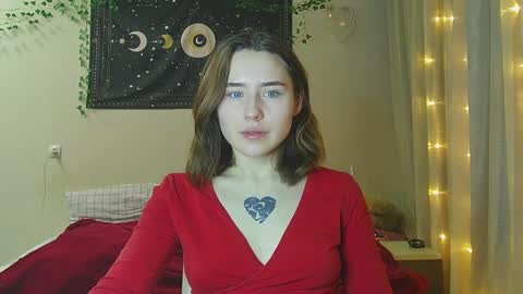 Aurora online show from January 2, 2025, 1:08 pm