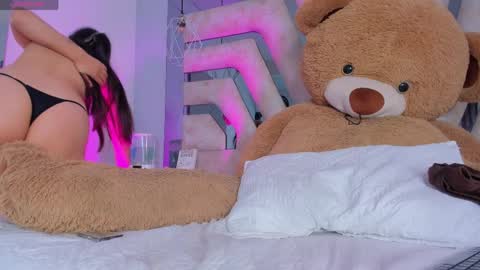 Aurora  online show from April 8, 2026, 7:47 pm