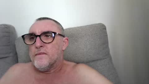 Snapshot of aussie_ozzie chatting on July 8, 2026, 2:16 am aussie_ozzie online show from July 8, 2026, 2:16 am