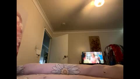 Milf4u online show from March 4, 2026, 5:46 am