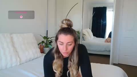 Snapshot of aussielulu chatting on September 18, 2025, 1:18 am aussielulu online show from September 18, 2025, 1:18 am