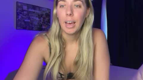 aussielulu online show from February 17, 2026, 1:57 am