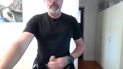 Snapshot of aussiemaninmelbourne chatting on May 11, 2026, 2:39 am aussiemaninmelbourne online show from May 11, 2026, 2:39 am