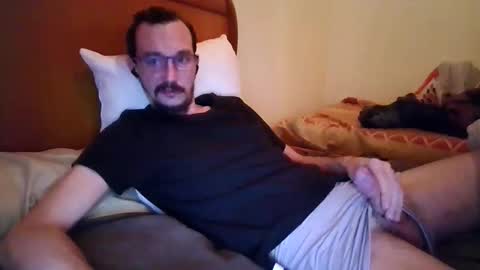 Snapshot of author980 chatting on January 13, 2026, 7:13 am author980 online show from January 13, 2026, 7:13 am