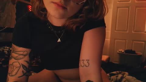 Snapshot of autierains chatting on February 11, 2026, 4:06 am Autie 3 online show from February 11, 2026, 4:06 am